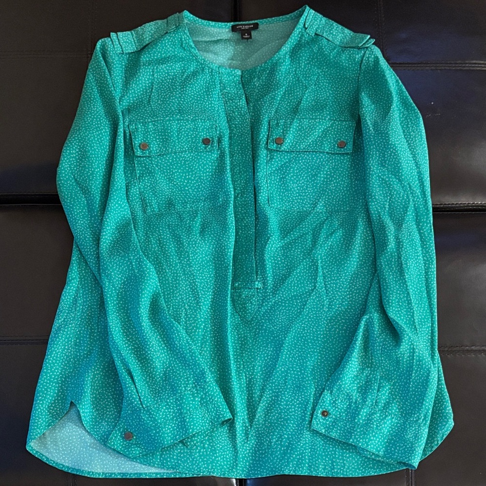 Ann Taylor Green Patterned Blouse
